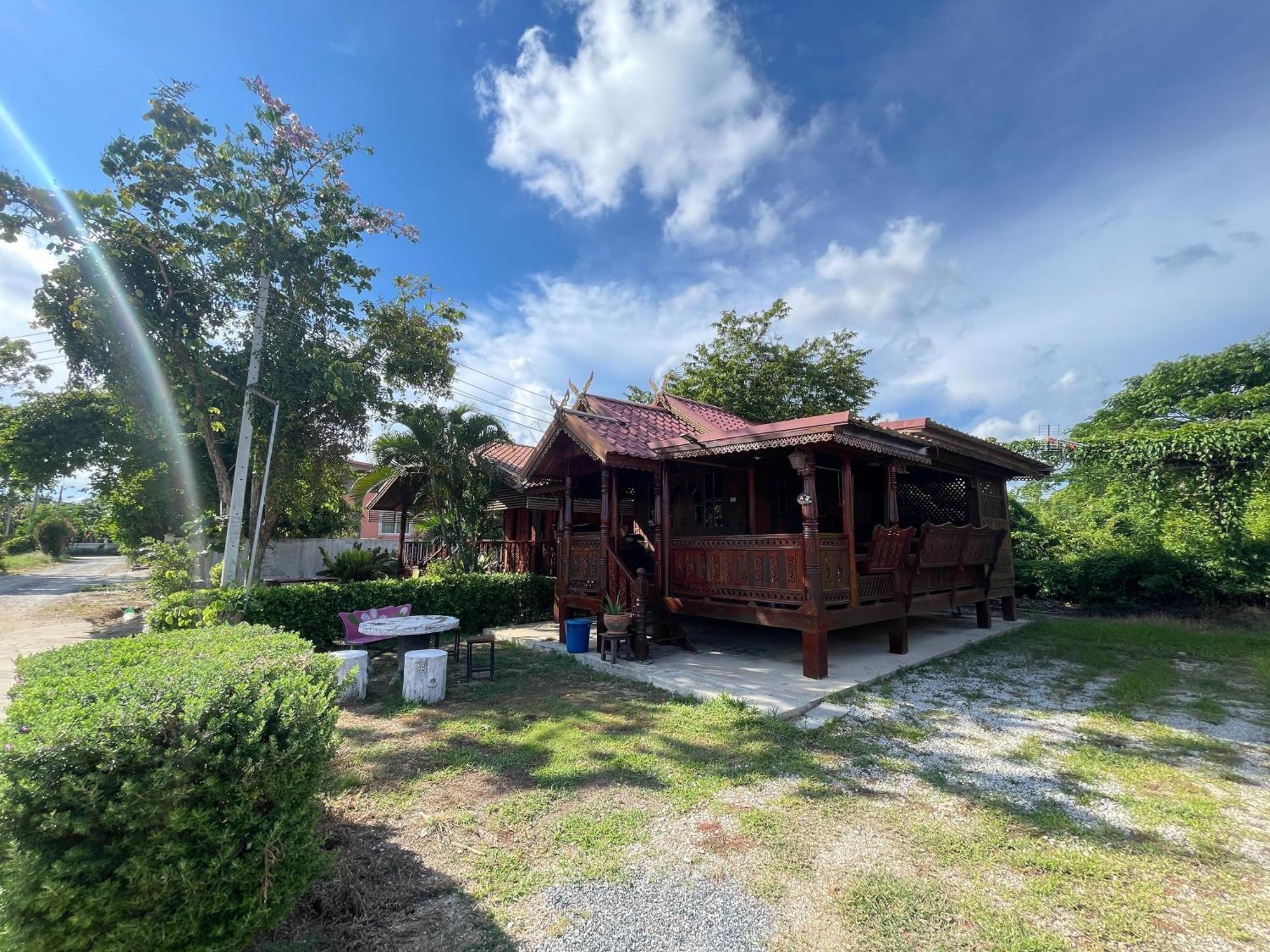 Oh Taley Resort Rayong Bagian luar foto