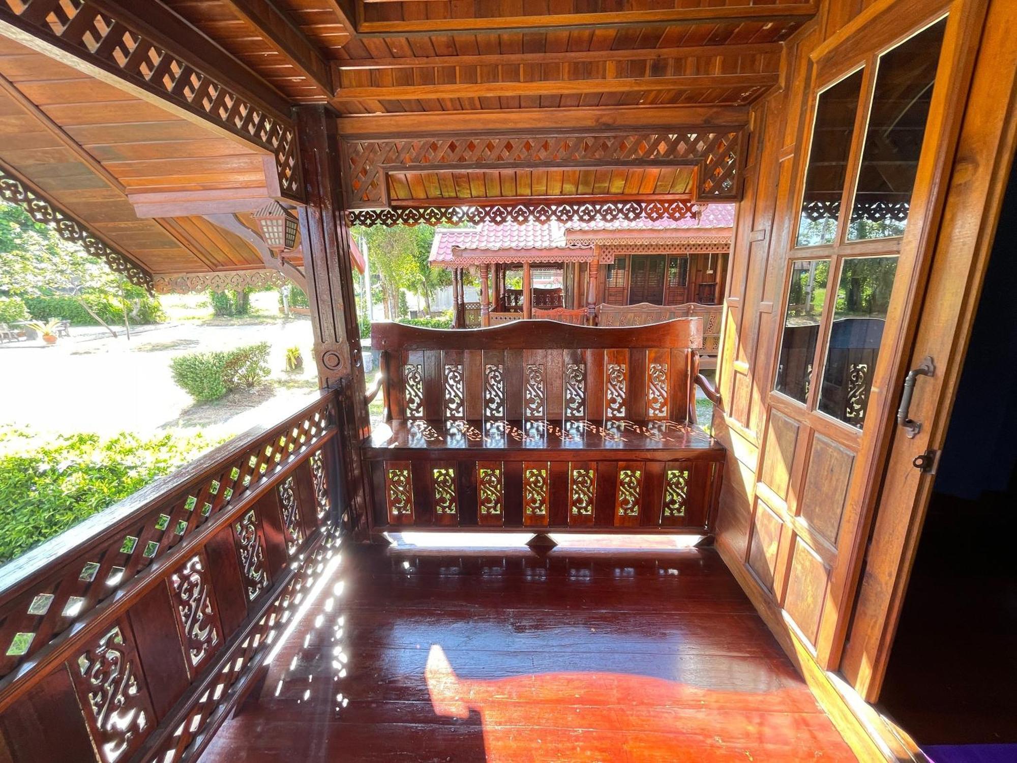 Oh Taley Resort Rayong Bagian luar foto