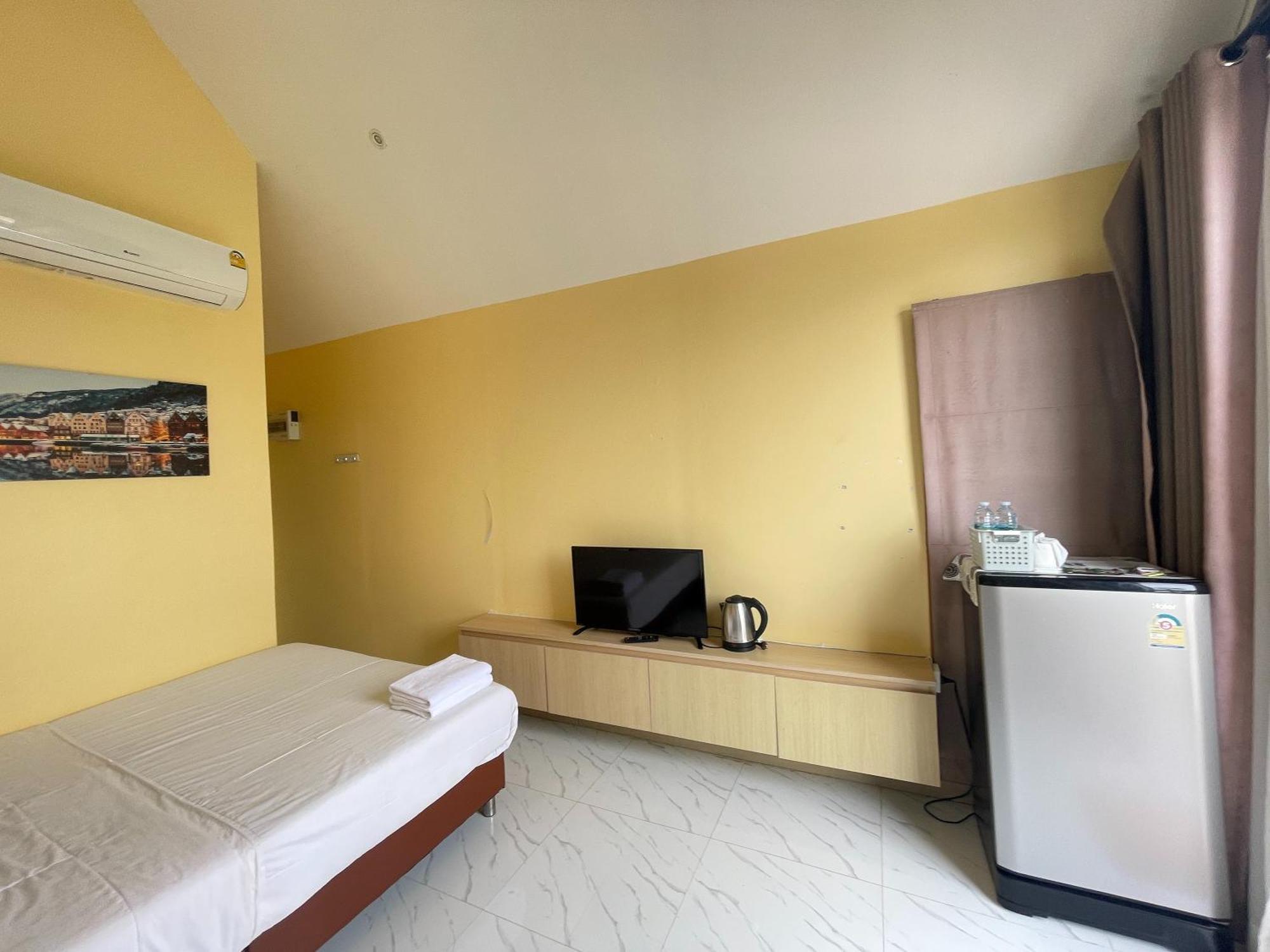 Oh Taley Resort Rayong Bagian luar foto
