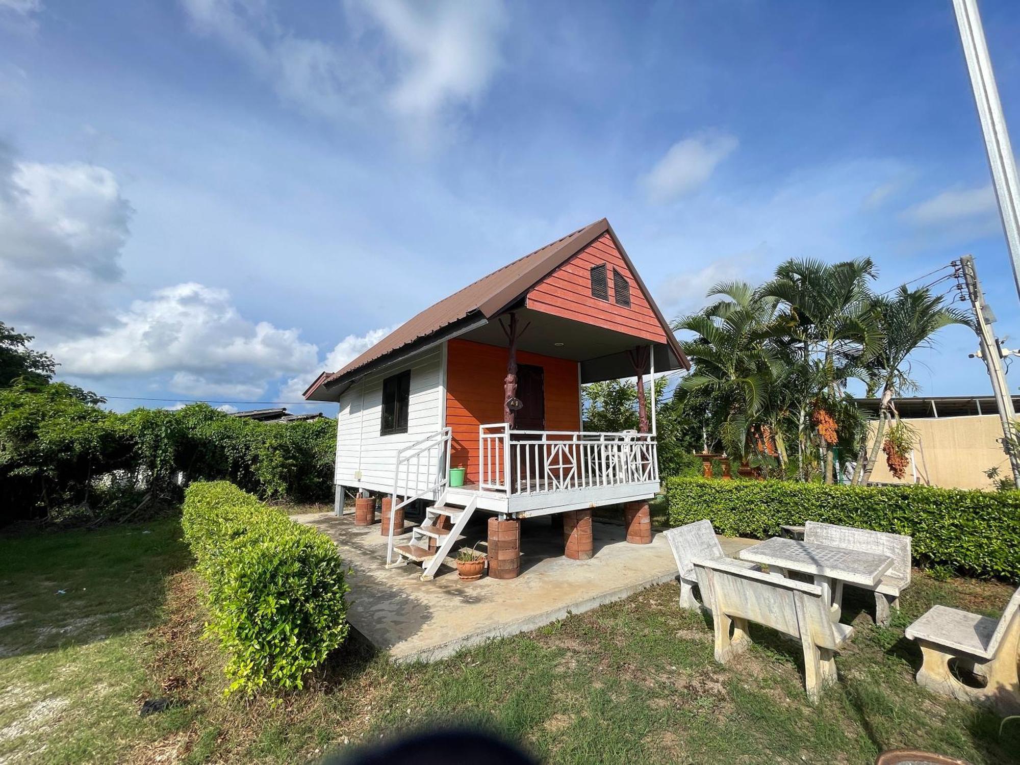 Oh Taley Resort Rayong Bagian luar foto