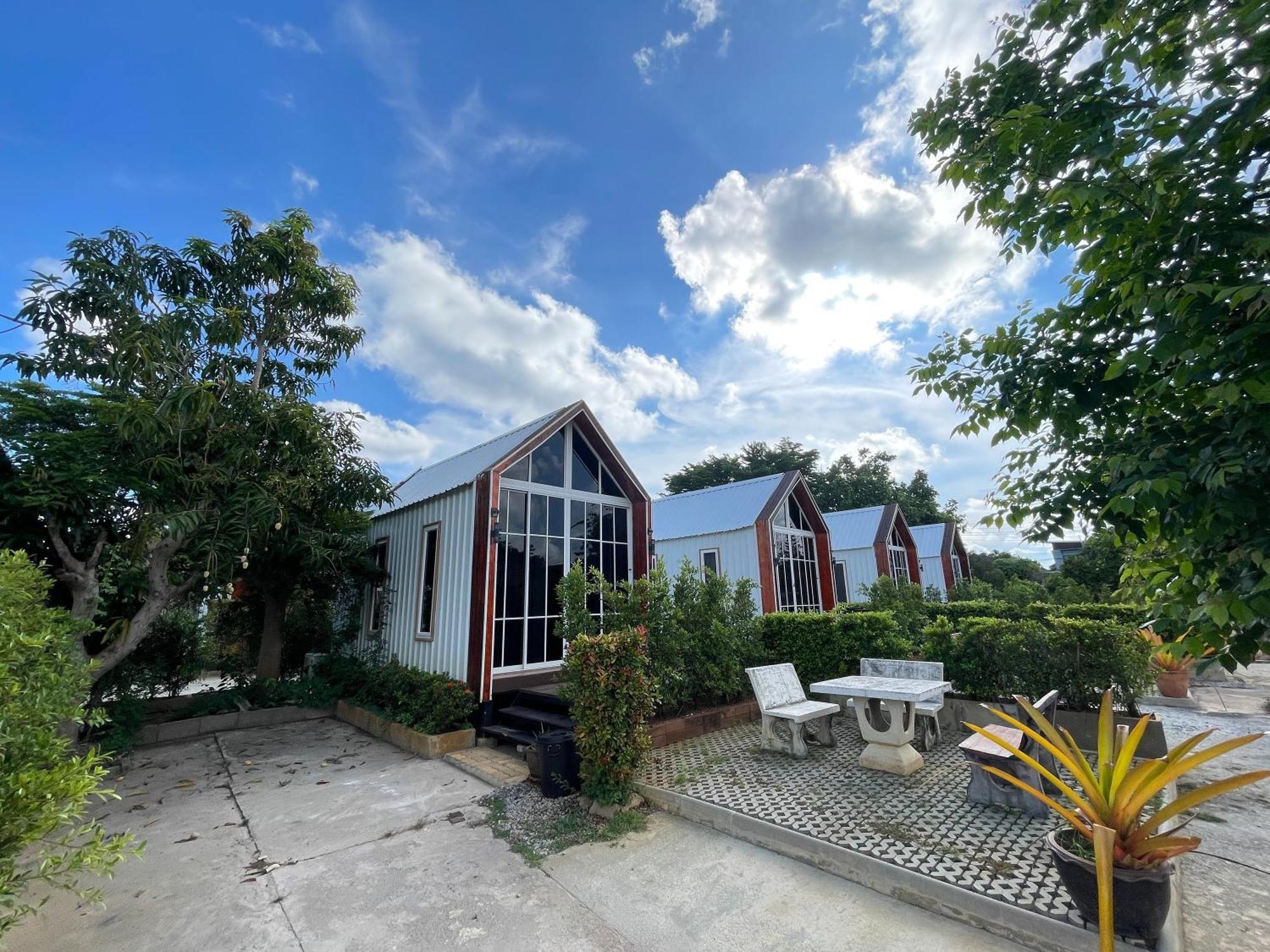 Oh Taley Resort Rayong Bagian luar foto