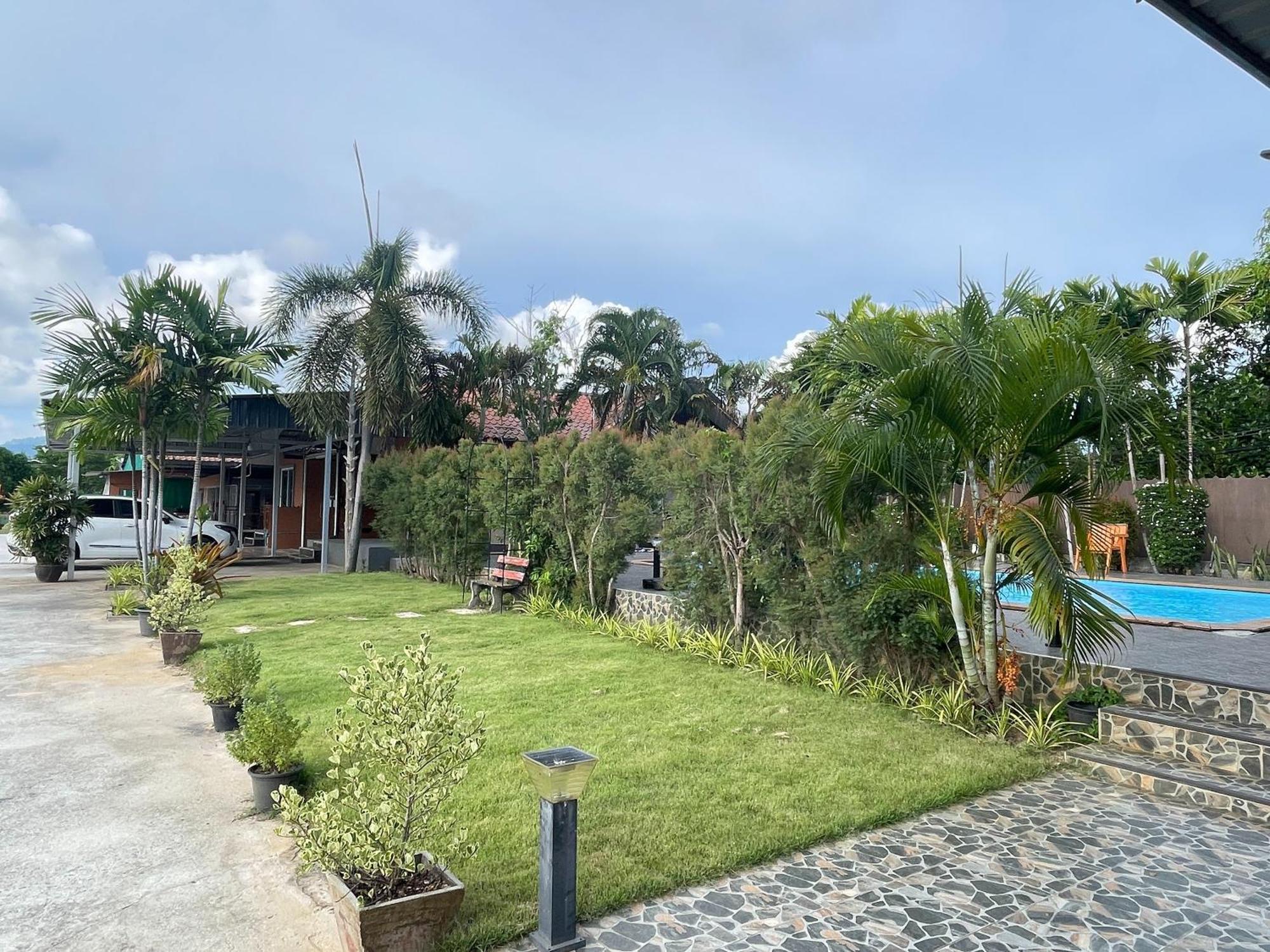 Oh Taley Resort Rayong Bagian luar foto